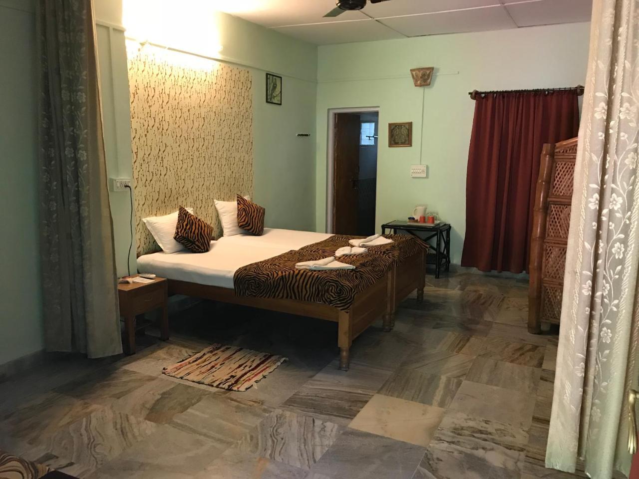 Baaz Jungle Resort Khawāsa Exterior foto